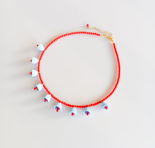 שרשרת פעמוניות באדום תכלת