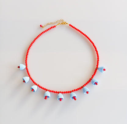 שרשרת פעמוניות באדום תכלת