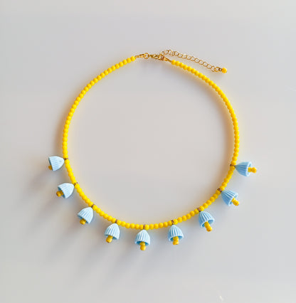 שרשרת פעמוניות בצהוב תכלת