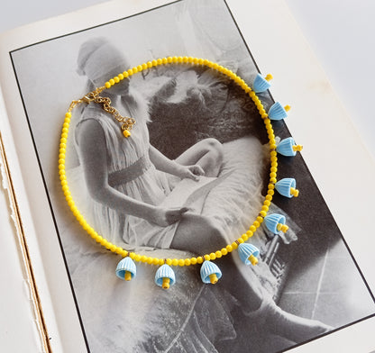 שרשרת פעמוניות בצהוב תכלת