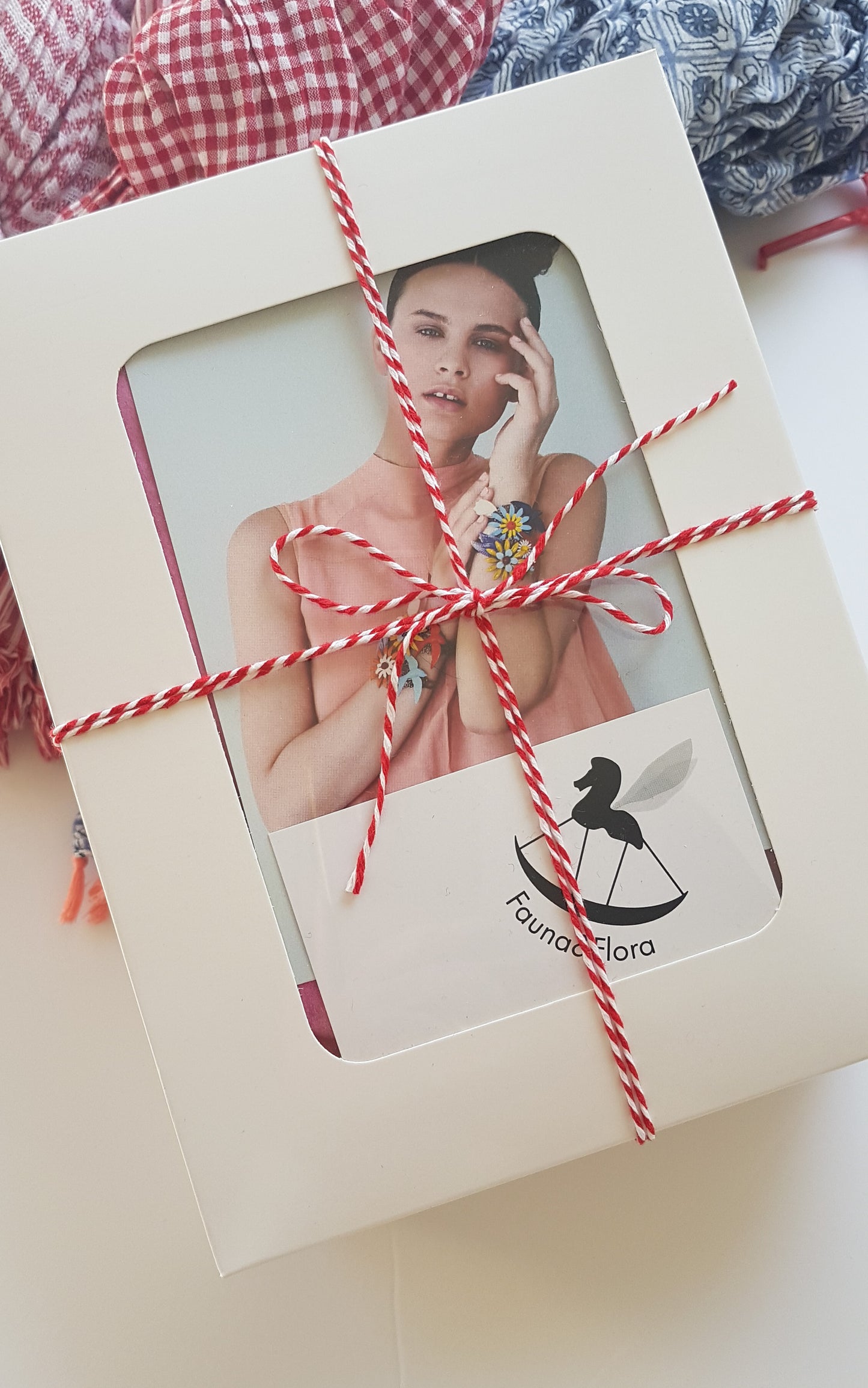 קופסא ורודה