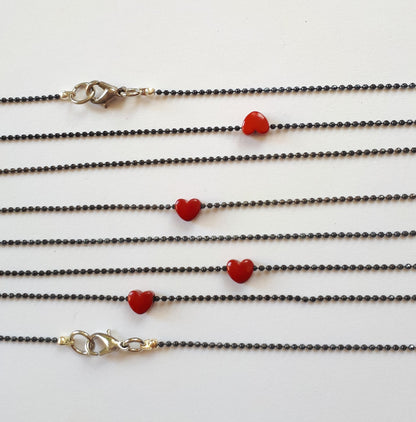 שרשרת לב טייני אדום שחורה