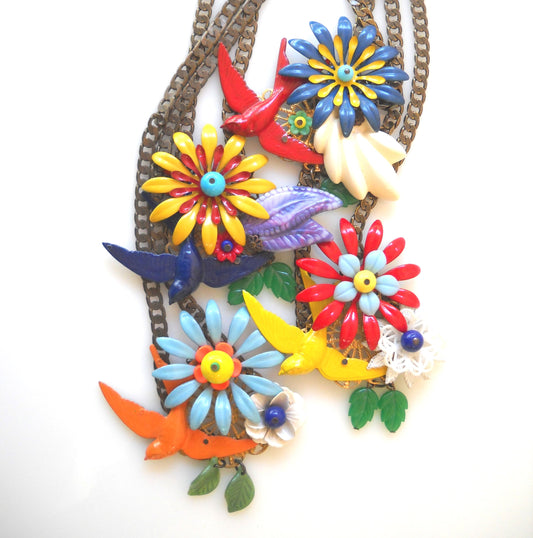 שרשרת סנונית אדומה