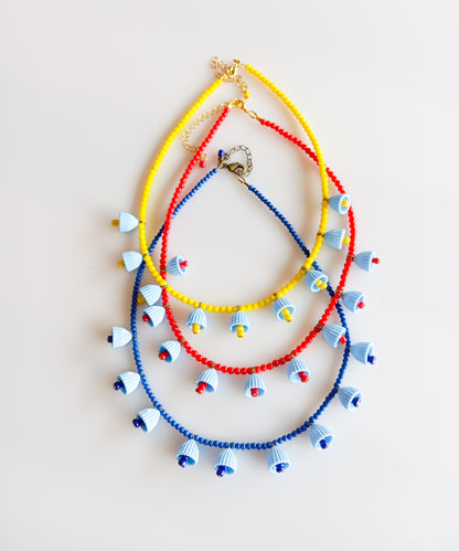 שרשרת פעמוניות בצהוב תכלת