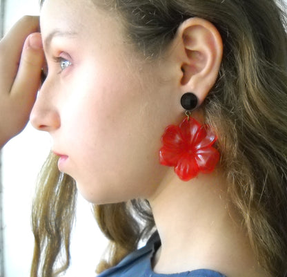 עגילי שושן אדום ענק