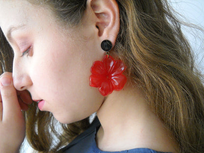 עגילי שושן אדום ענק