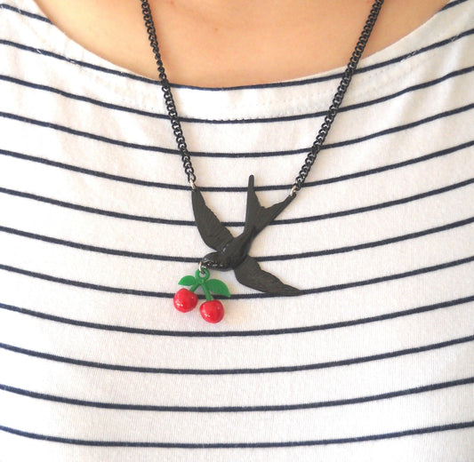 שרשרת סנונית דובדבן