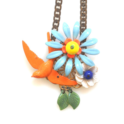 שרשרת סנונית בכתום תכלת