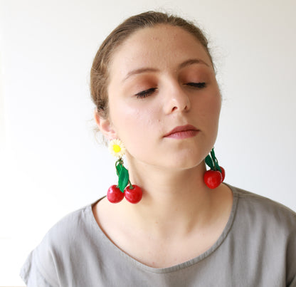 עגילי דובדבן גדולים